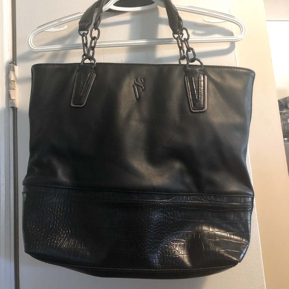 Black leather purse